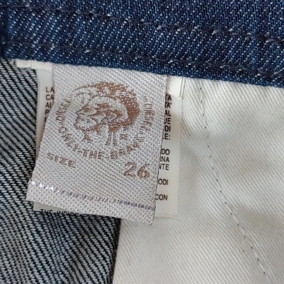 Diesel Industry Jeans Women's size 26 skinny low cut like new - Picture 14 of 14